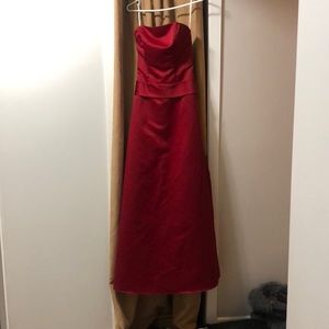 Bridesmaid dress strapless cranberry sz 8